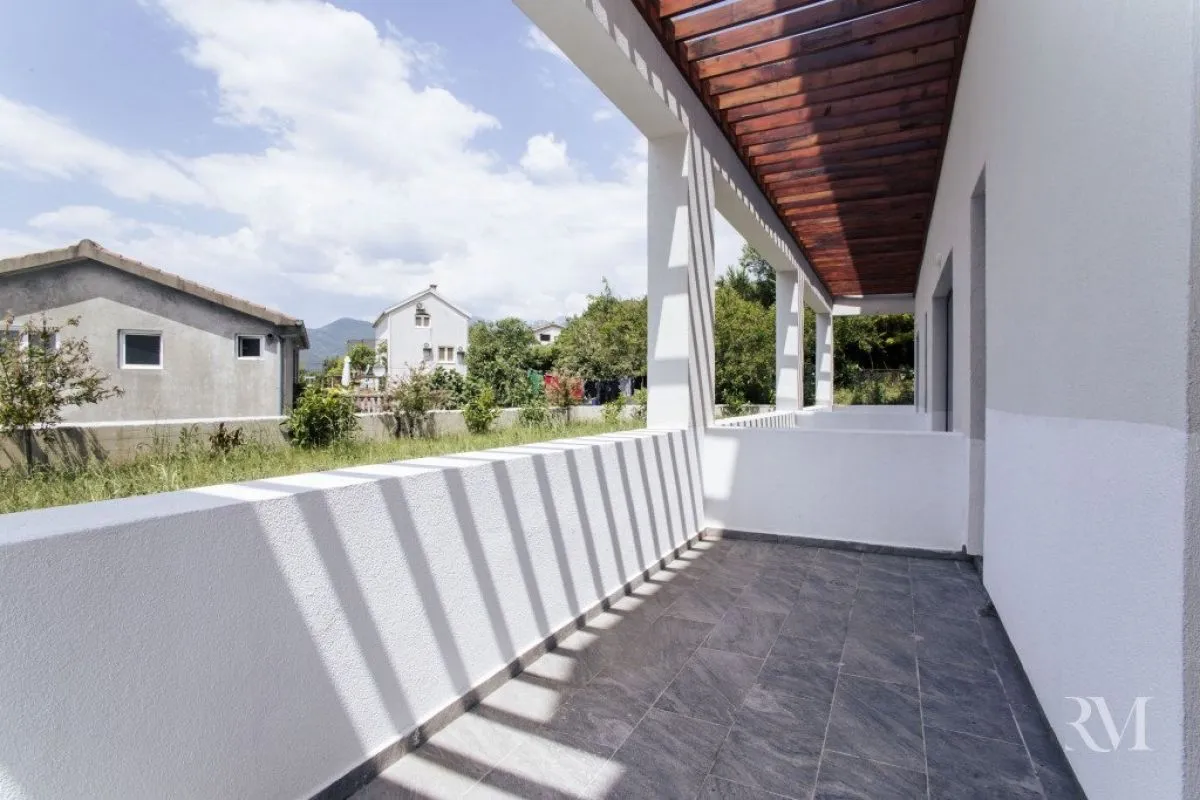 Prodaja, jednosoban stan, 53m², Tivat, Crna Gora