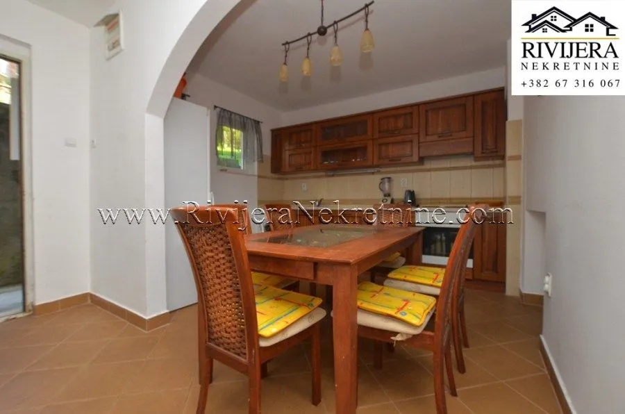 Prodaja, dvosoban stan, 79m², Centar, Herceg Novi