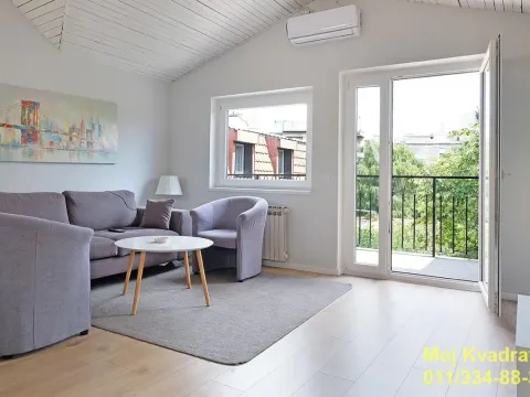 Prodaja, trosoban stan, 82m², Kalenić Pijaca, Vračar Sve Podlokacije