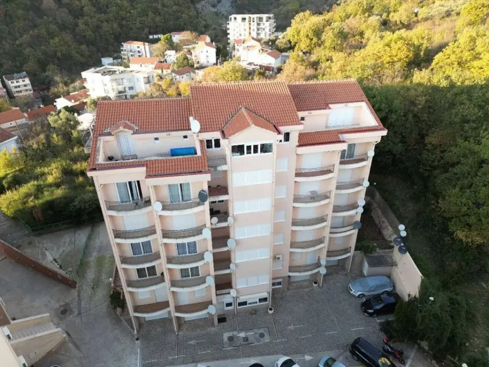 Sale, three bedroom apartment, 97m², Bečići, Budva