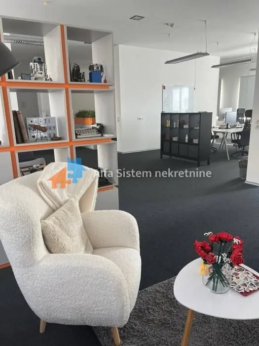 Rent, office space, 360m², Stari Grad, Beograd