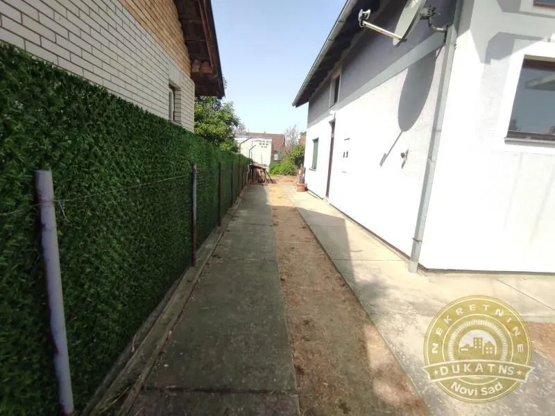 Prodaja, kuća, 152m², Futog, Novi Sad Sve Podlokacije