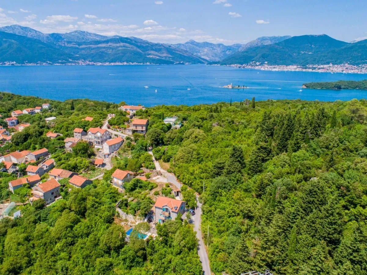 Prodaja, kuća, 150m², Milovići, Tivat