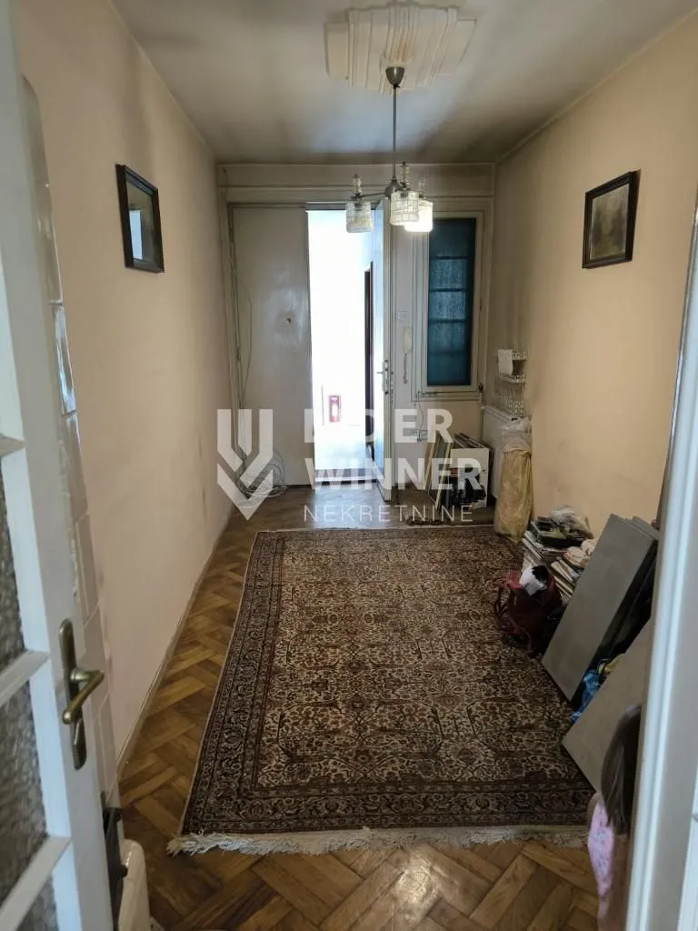 Sale, three bedroom apartment, 77m², Stari Grad, Beograd