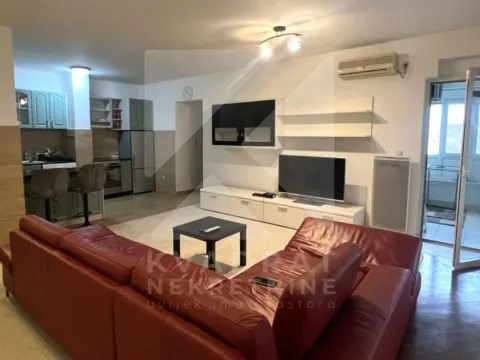 Izdavanje, dvosoban stan, 69m², Zabjelo, Podgorica - image 1