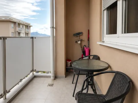 Izdavanje, jednosoban stan, 48m², City Kvart, Podgorica - image 4