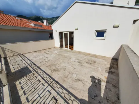 Prodaja, trosoban stan, 136m², Pržno, Budva - image 13