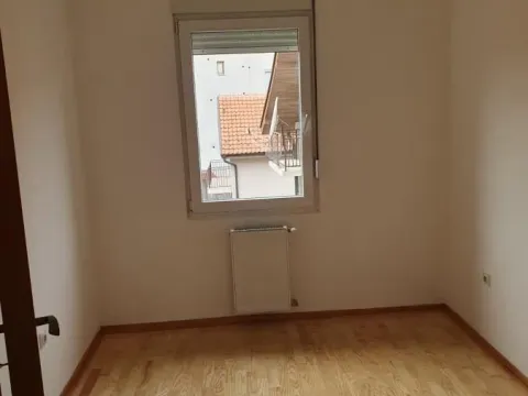 Izdavanje, četvorosoban stan, 116m², Palilula, Niš - image 9