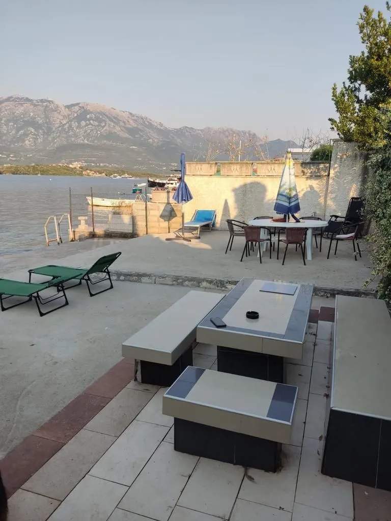 Sale, house, 387m², Đuraševići, Tivat