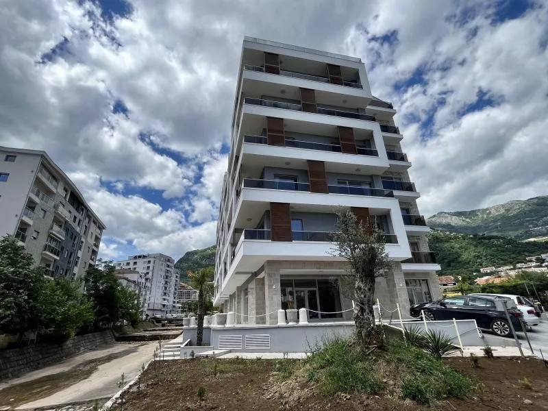 Prodaja, dvosoban stan, 82m², Rozino, Budva