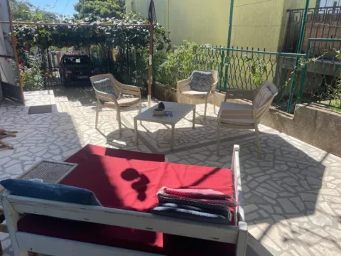 Izdavanje, kuća, 145m², Dobre Vode, Bar - image 6