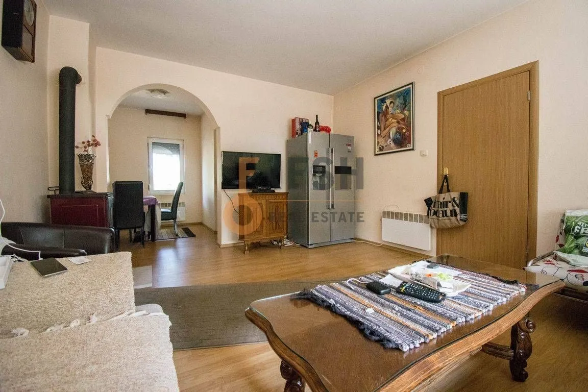 Sale, house, 330m², Masline, Podgorica