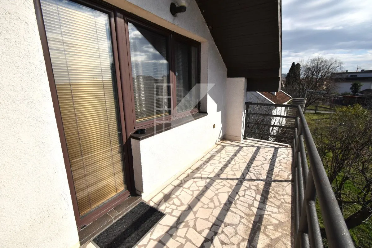 Sale, house, 190m², Dalmatinska ulica, Podgorica