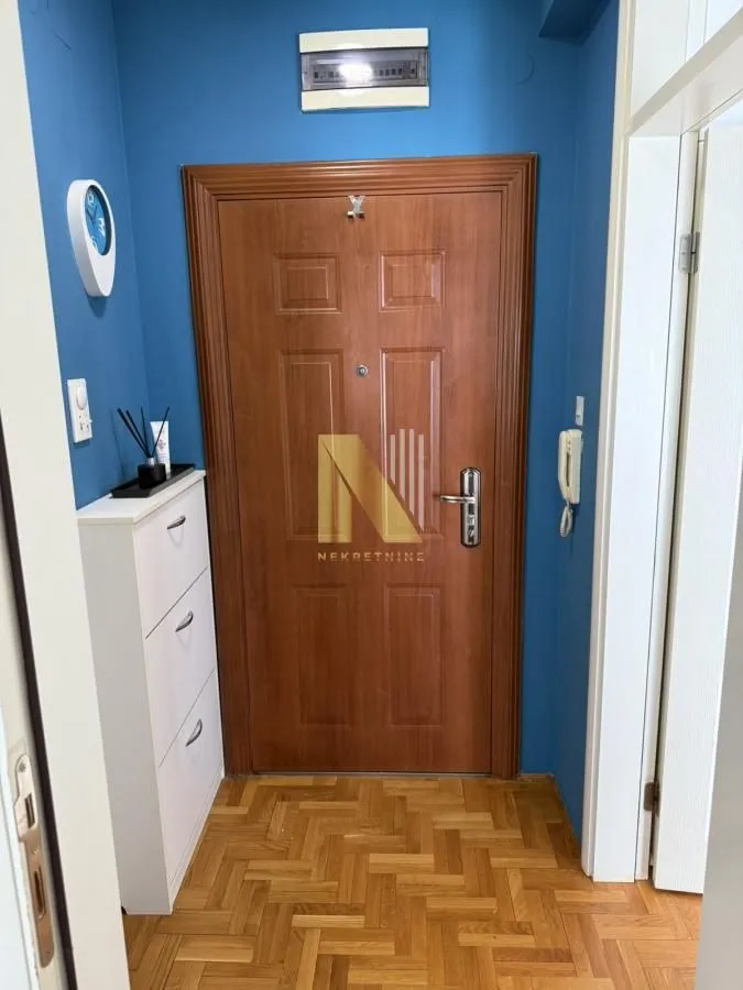 Prodaja, jednosoban stan, 23m², Centar, Novi Sad