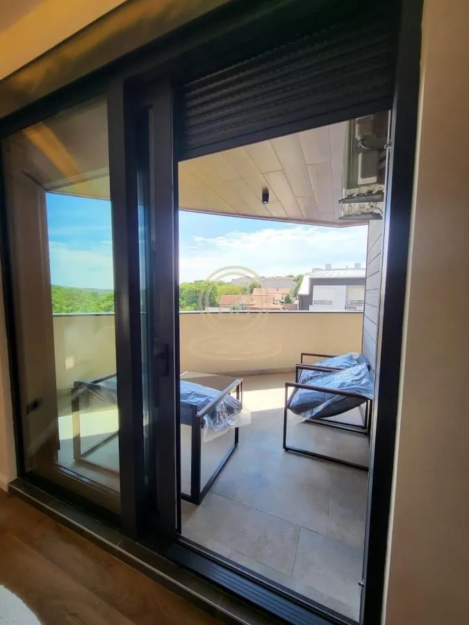 Izdavanje, trosoban stan, 83m², Olimp, Zvezdara Sve Podlokacije