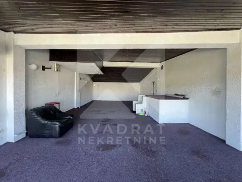 Izdavanje, kuća, 130m², Stara Varoš, Podgorica - image 4