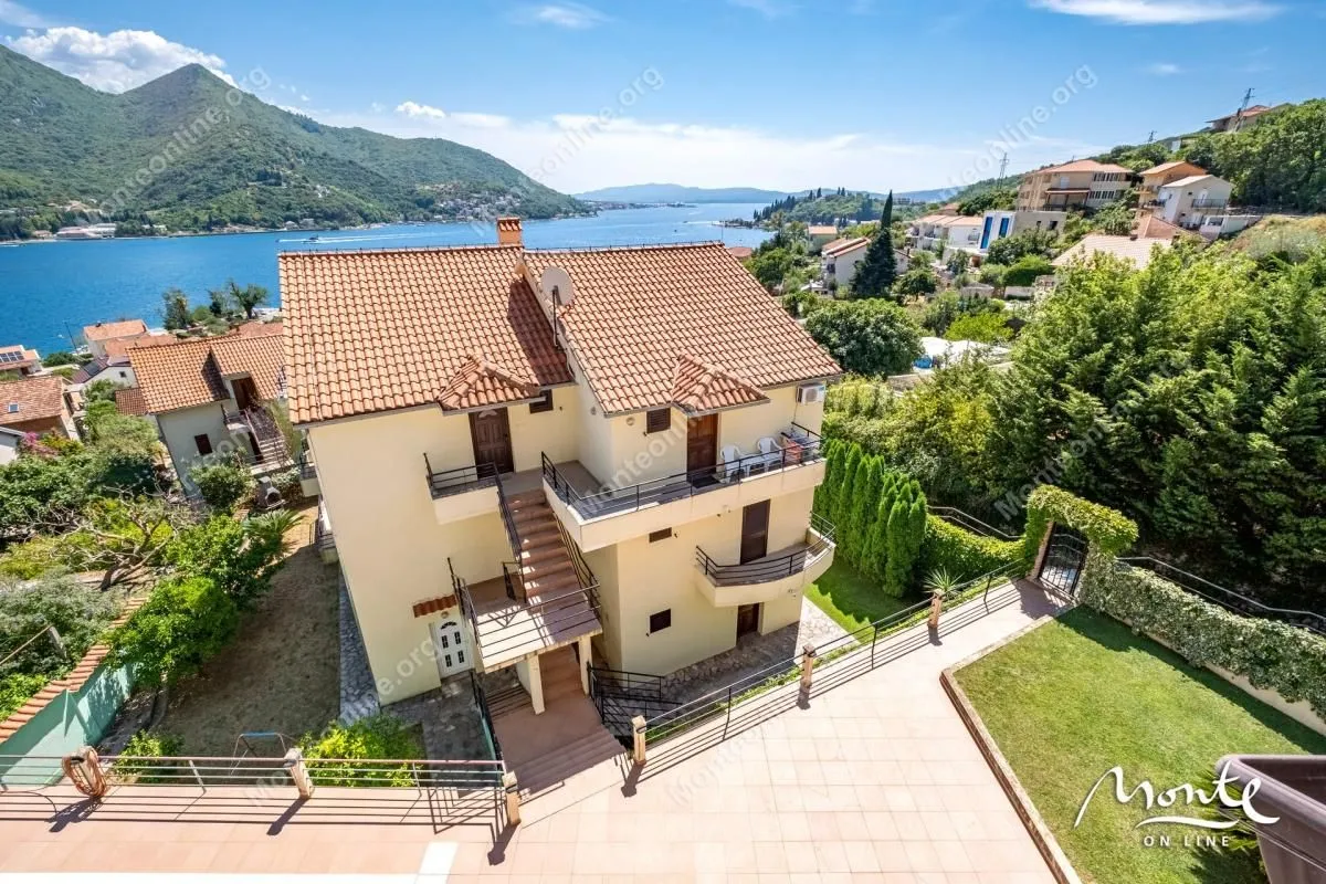 Prodaja, dvosoban stan, 72m², Kamenari, Herceg Novi
