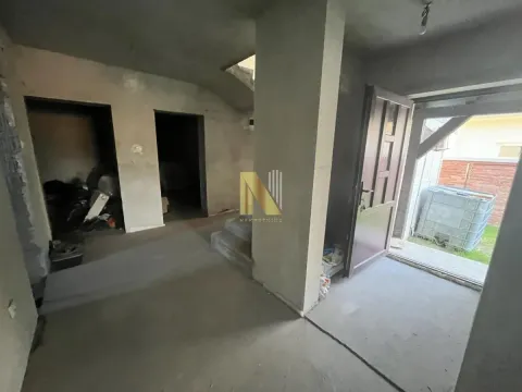 Prodaja, kuća, 209m², Petrovaradin, Novi Sad - image 4