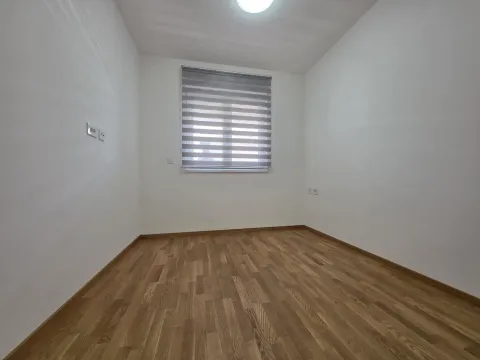 Rent, one bedroom apartment, 47m², Stari Aerodrom, Podgorica - image 7