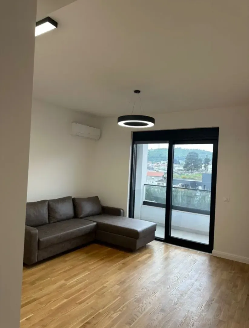 Prodaja, jednosoban stan, 47m², Centar, Ulcinj
