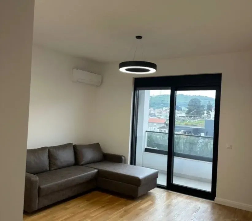 Prodaja, jednosoban stan, 47m², Centar, Ulcinj