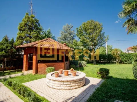 Prodaja, kuća, 600m², Zagorič, Podgorica - image 3