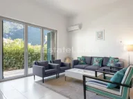 Sale, two bedroom apartment, 82m², Morinj, Kotor - image 1