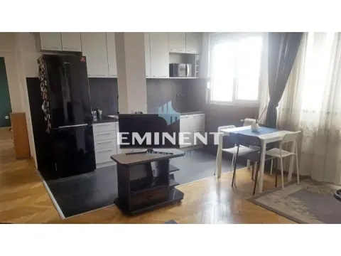 Izdavanje, dvosoban stan, 50m², Stari Grad, Beograd - image 1