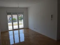 Izdavanje, dvosoban stan, 60m², Stari Aerodrom, Podgorica - image 7