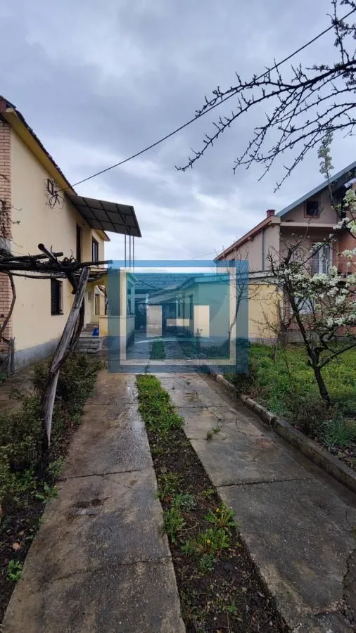 Sale, house, 240m², Batočina, Srbija