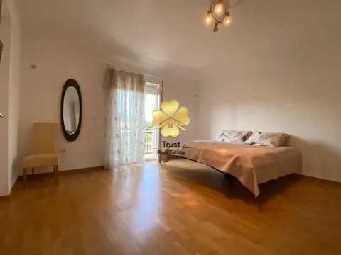 Izdavanje, dvosoban stan, 60m², Zagorič, Podgorica - image 4