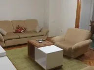 Izdavanje, trosoban stan, 73m², Centar, Jagodina - image 10