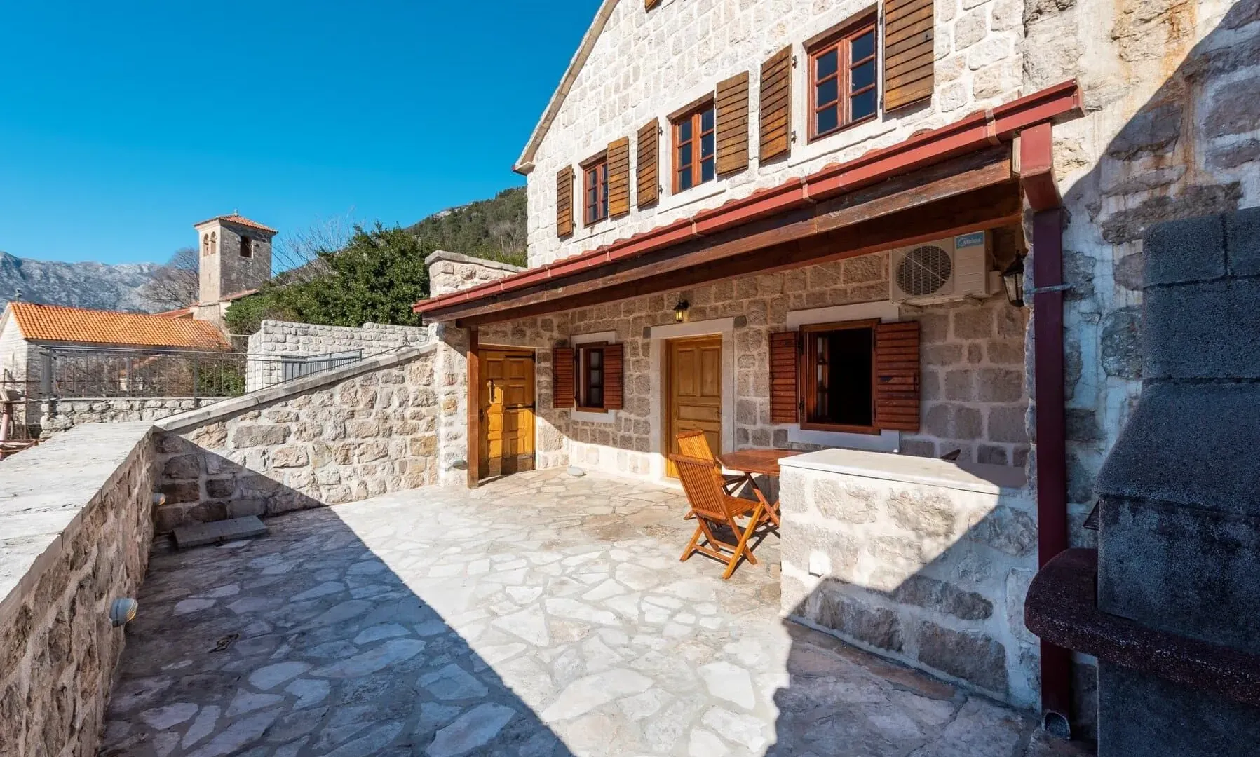 Sale, two bedroom apartment, 87m², Perast, Kotor