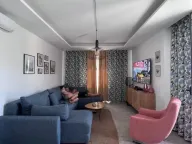 Izdavanje, dvosoban stan, 80m², Tivat, Crna Gora - image 2