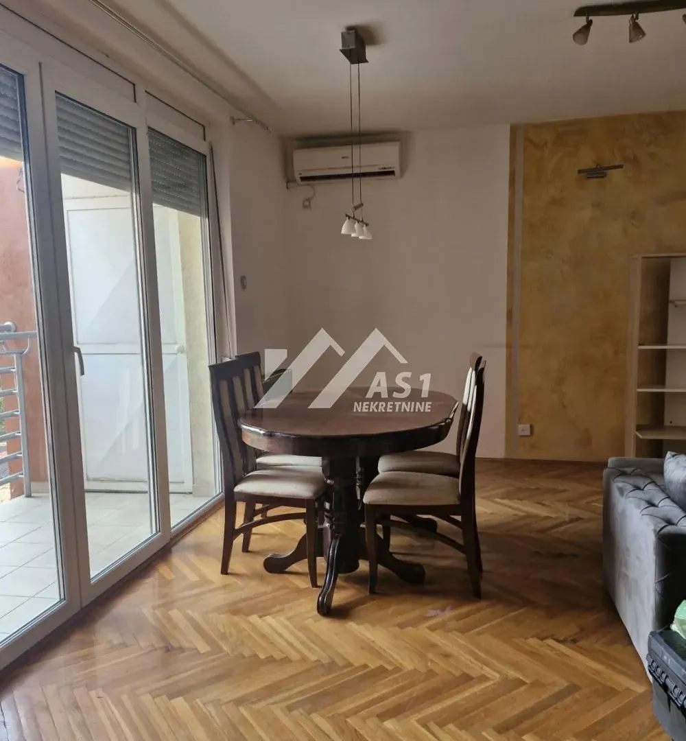 Izdavanje, dvosoban stan, 47m², Rotkvarija, Novi Sad Sve Podlokacije