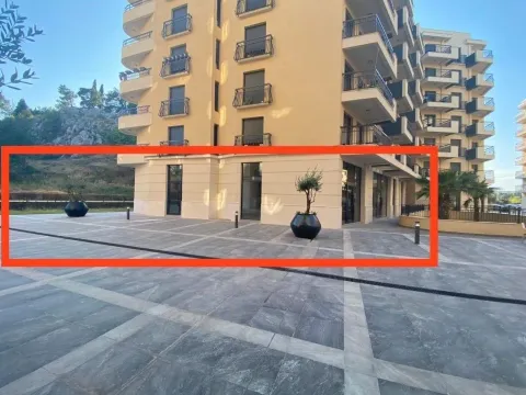 Rent, office space, 126m², Ljubović, Podgorica - image 1