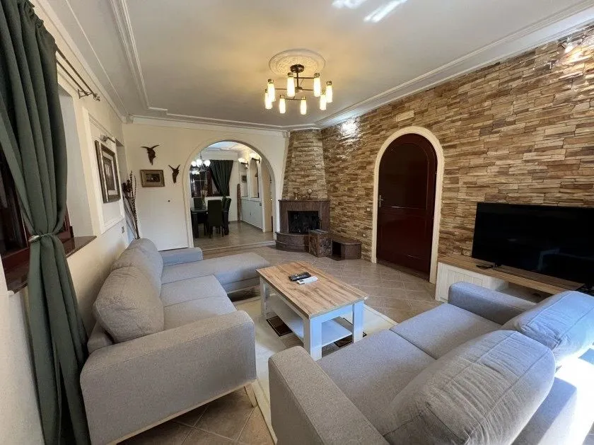Rent, house, 200m², Donja Gorica, Podgorica