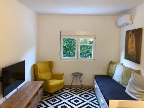 Sale, studio apartment, 23m², Podmaine, Budva - image 8