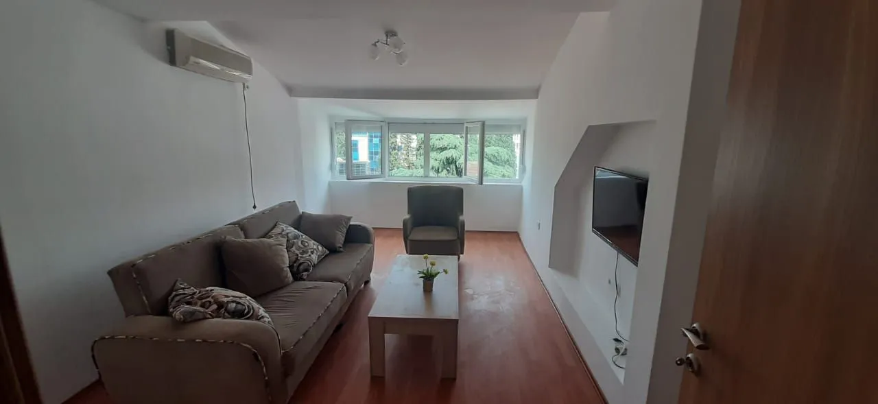 Prodaja, trosoban stan, 75m², Centar, Podgorica