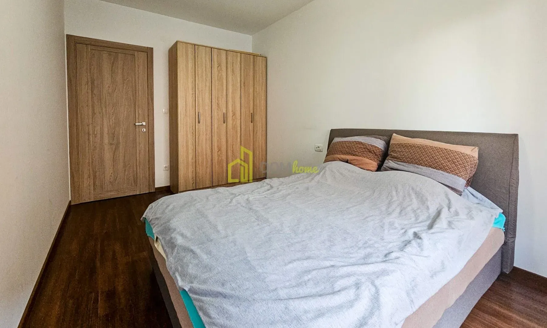 Izdavanje, jednosoban stan, 50m², Master Kvart, Podgorica