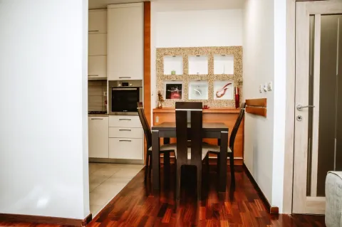 Rent, three bedroom apartment, 68m², City Kvart, Podgorica - image 4