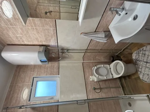 Izdavanje, jednosoban stan, 40m², Murtovina, Podgorica - image 4