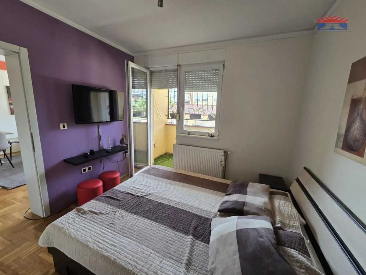 Izdavanje, jednosoban stan, 36m², Grbavica, Novi Sad Sve Podlokacije