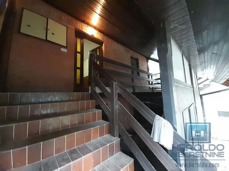 Sale, office space, 731m², Aqua park, Jagodina
