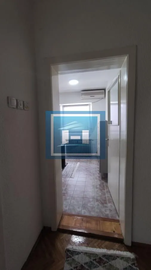 Izdavanje, dvosoban stan, 55m², Centar, Jagodina
