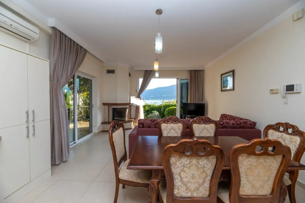 Prodaja, trosoban stan, 107m², Đenovići, Herceg Novi