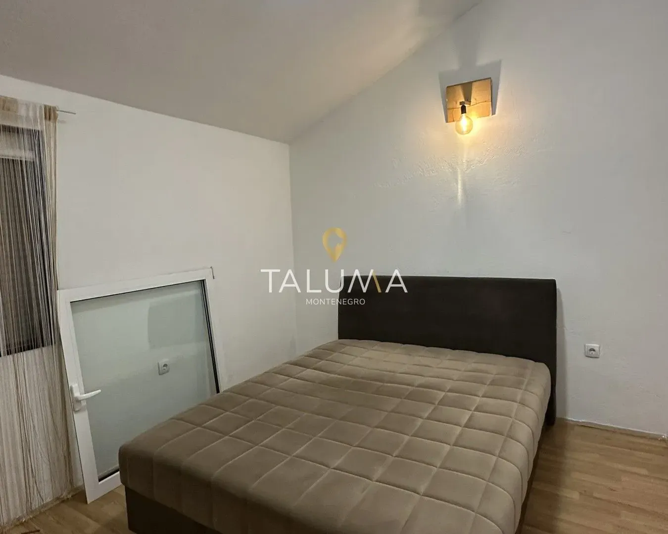 Izdavanje, trosoban stan, 120m², Vranići, Podgorica