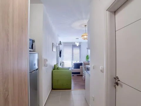 Prodaja, jednosoban stan, 50m², Bečići, Budva - image 2