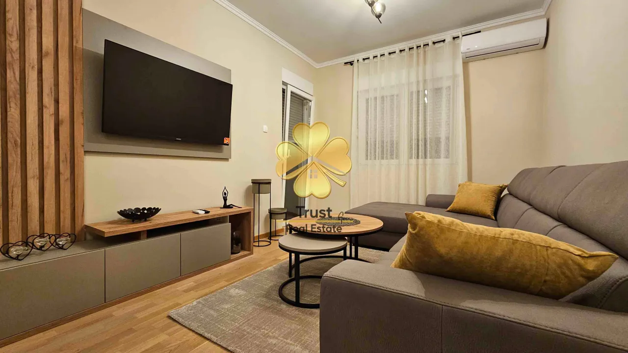 Izdavanje, jednosoban stan, 45m², Pobrežje, Podgorica