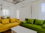 Rent, one bedroom apartment, 30m², Budva, Crna Gora - image 10